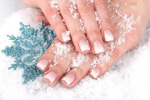Правильный уход за ногтями зимой: питание и увлажнение